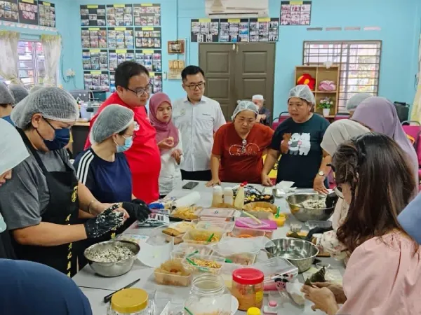 Bengkel Keusahawanan Membuat Sushi