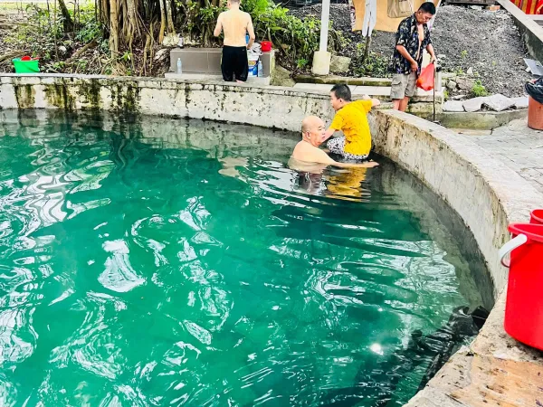 Majlis Minum Petang Bersama Pengunjung Kolam Air Panas Selayang