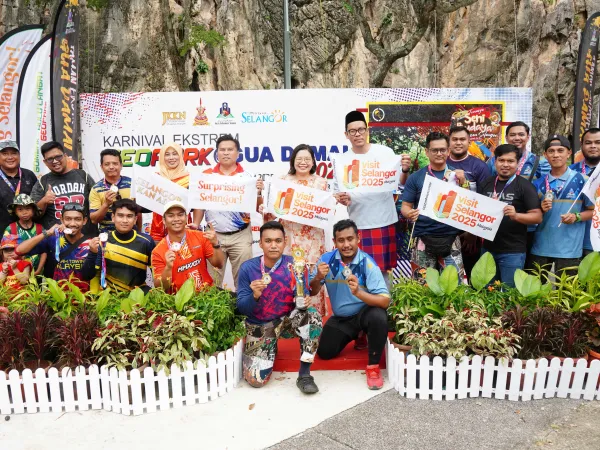 KARNIVAL EKSTREM GUA DAMAI 2025