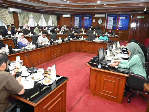 MESYUARAT BERSAMA ADUN