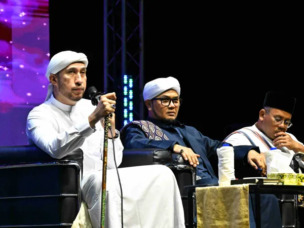DARUL EHSAN BERSELAWAT