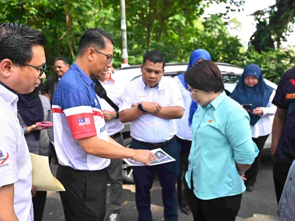 TURUN PADANG BARISAN PENGURUSAN