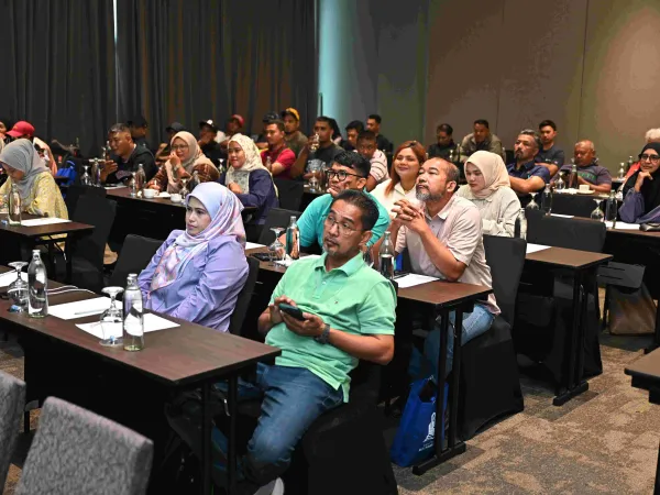 KURSUS ARBORIKULTUR PENJAGAAN KESIHATAN POKOK