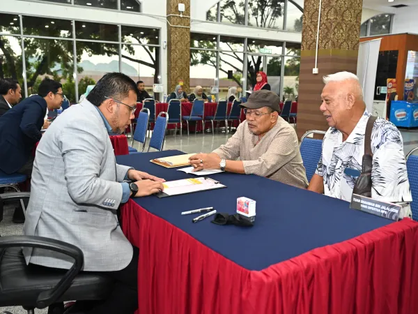 HARI BERTEMU PELANGGAN