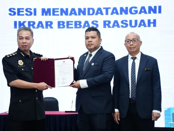 PERHIMPUNAN BULAN JANUARI DAN AMANAT TAHUN BARU 2026 MPS