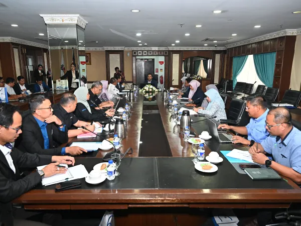 KUNJUNG HORMAT FAMA SELAYANG DAN WILAYAH