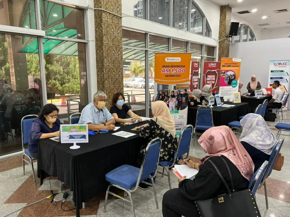 MINI KARNIVAL PELUANG PEKERJAAN