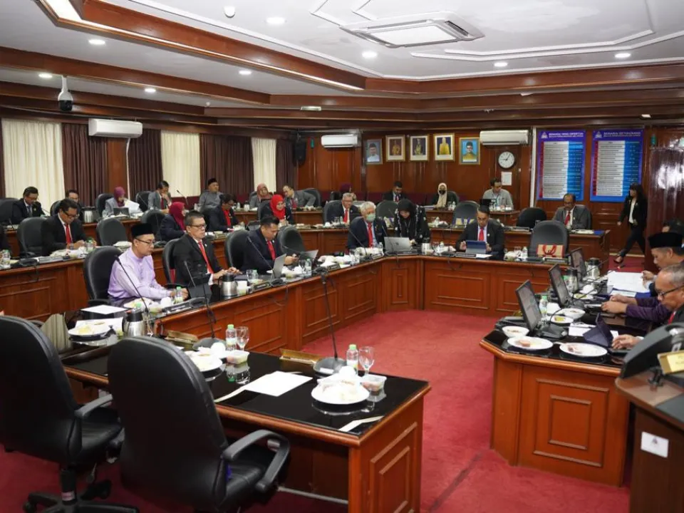 Mesyuarat Majlis Bil. 7/2023