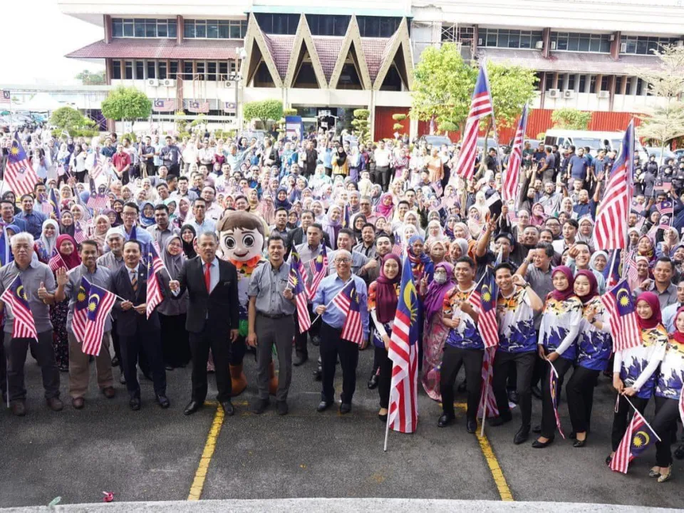 PERHIMPUNAN BULANAN DAN KEMPEN KIBAR JALUR GEMILANG