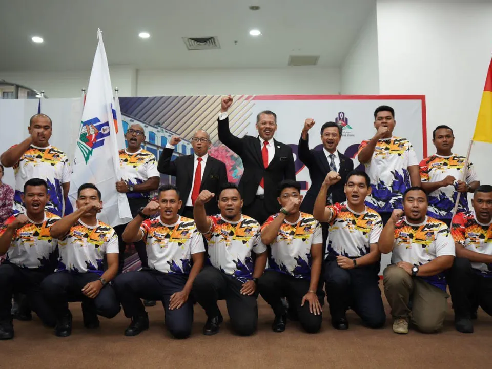 Majlis Penyerahan Bendera Kepada Kontinjen Sukan MPS
