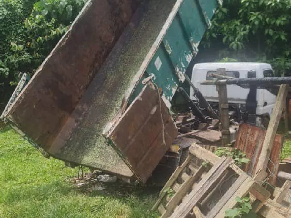 Operasi Sitaan Lori Sampah