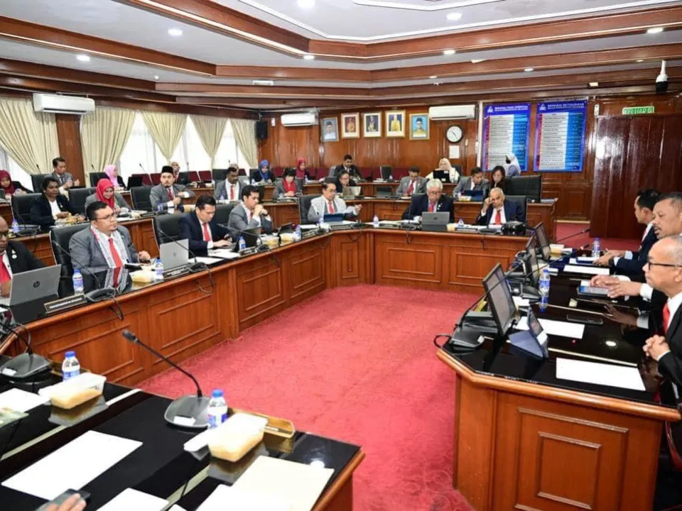 Mesyuarat Majlis Bil.11/2023