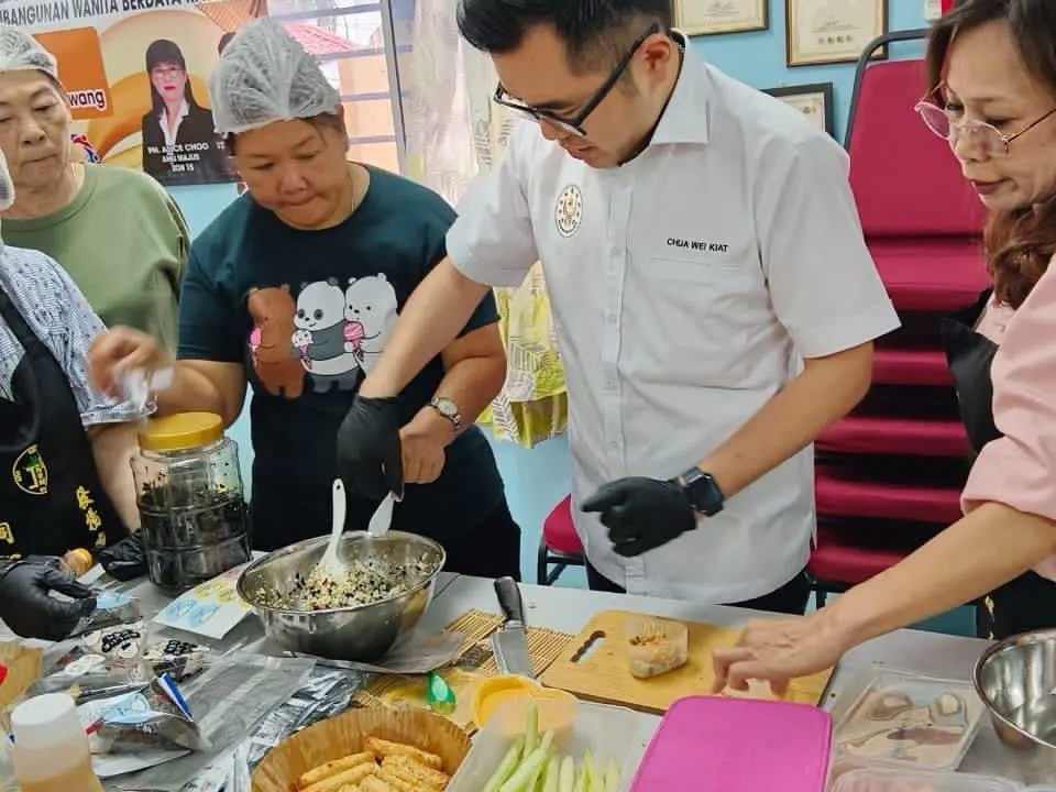 Bengkel Keusahawanan Membuat Sushi