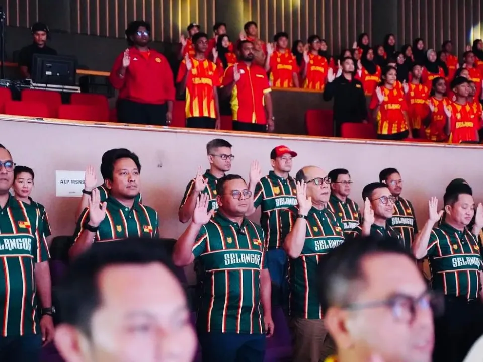 MAJLIS PELANCARAN PROGRAM LALUAN MENUJU KEJUARAAN (ROAD TO CHAMPION) 2026 & PENYERAHAN WATIKAH PELANTIKAN PROGRAM BAPA ANGKAT KONTINJEN SUKMA NEGERI SELANGOR