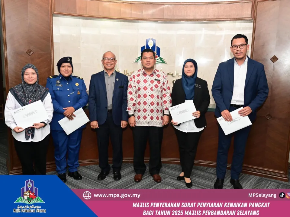 MAJLIS PENYERAHAN SURAT PENYIARAN KENAIKAN PANGKAT BAGI TAHUN 2025 MPS